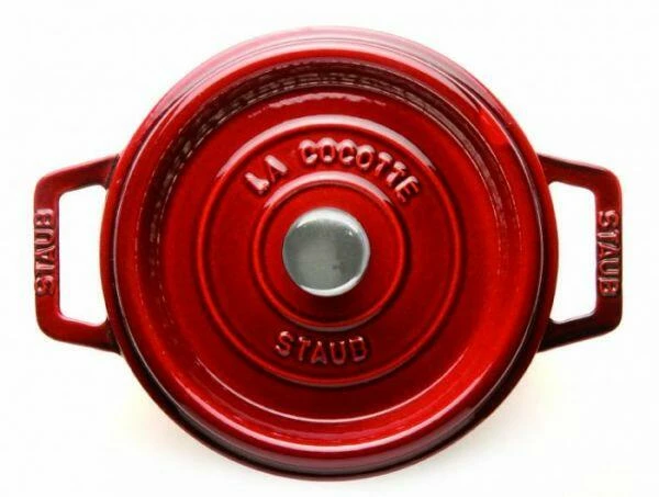 Staub Cocotte Rund Aus Gusseisen In Grenadine 26, 24 Cm / 12 Cm/ 5,2 Liter 7 Staub Cocotte Rund Aus Gusseisen In Grenadine 26, 24 Cm / 12 Cm/ 5,2 Liter – Bild 5
