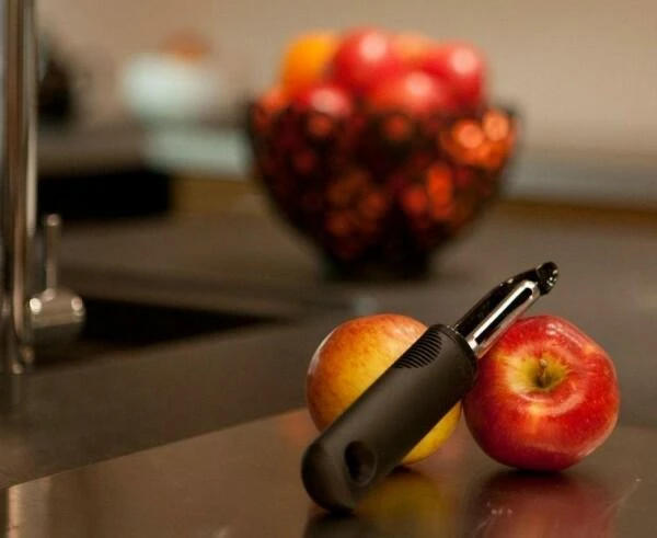 OXO Good Grips Drehschäler 6 OXO Good Grips Drehschäler – Bild 4