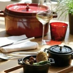 Staub Cocotte Rund Aus Gusseisen In Kirschrot 20 Cm / 16 Cm / 10 Cm/ 2,2 Liter -Casserole shop 23 mini cc noir cc ronde rouge amb1 2