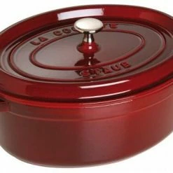 Staub Cocotte Oval Aus Gusseisen In Grenadine 29 X 23 Cm / 4,25 Liter