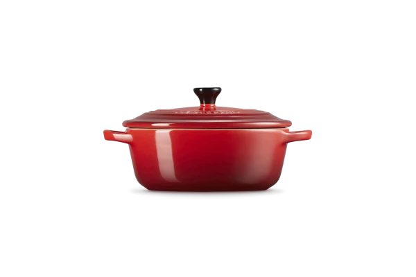 Le Creuset Mini Cocotte Oval In Kirschrot 4 Le Creuset Mini Cocotte Oval In Kirschrot – Bild 2