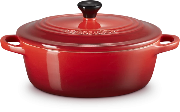 Le Creuset Mini Cocotte Oval In Kirschrot 3 Le Creuset Mini Cocotte Oval In Kirschrot