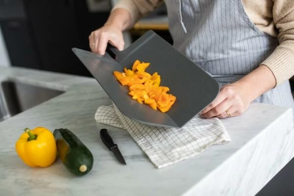 Koziol Faltbares Schneidebrett SNAP In Grau S 6 Koziol Faltbares Schneidebrett SNAP In Grau S – Bild 4