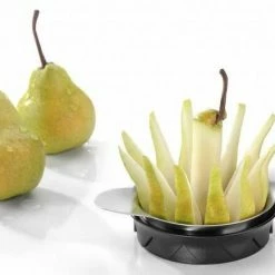 GEFU Tomaten- & Apfelteiler POMO 10 GEFU Tomaten- & Apfelteiler POMO -Casserole shop GEFU 13590 Freisteller Pomo GEFU Birne l