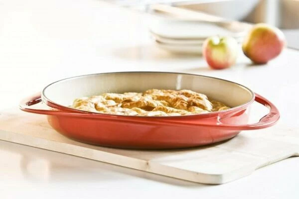 Le Creuset Tatin-Backform Aus Gusseisen In Kirschrot 28 Cm / 2,6 Liter 5 Le Creuset Tatin-Backform Aus Gusseisen In Kirschrot 28 Cm / 2,6 Liter – Bild 3