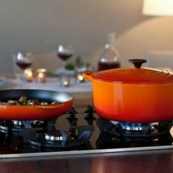 Le Creuset Bratpfanne Aus Gusseisen In Ofenrot 26 Cm -Casserole shop Gusseisen 28 klein l