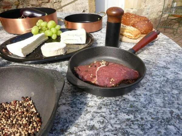 Skeppshult Bratpfanne Mit Holzgriff 26 Cm / 4 Cm 7 Skeppshult Bratpfanne Mit Holzgriff 26 Cm / 4 Cm – Bild 5