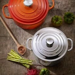Le Creuset Bräter Signature Rund In Kirschrot 20 Cm / 2,4 L / 9,5 Cm / 15 Cm -Casserole shop Le Creuset Runder Braeter Signature ofenrot 3Ply Plus Fleischtopf Stimmung klein 2 l 1