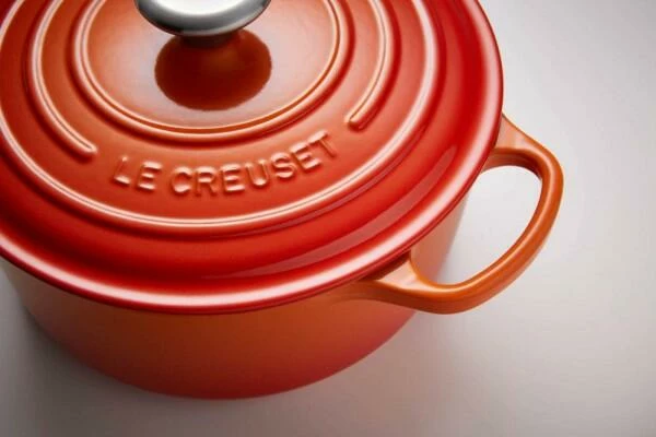 Le Creuset Bräter Signature Rund In Ofenrot 24 Cm / 4,2 L 6 Le Creuset Bräter Signature Rund In Ofenrot 24 Cm / 4,2 L – Bild 4