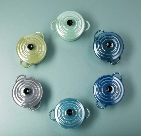 Le Creuset Mini Cocotte In Creme Metallic 4 Le Creuset Mini Cocotte In Creme Metallic – Bild 2