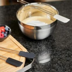 Rösle Teigschaber Silikon In Schwarz 26 Cm/ 5 Cm -Casserole shop Roesle Teigschaber Ambiente2 1 1