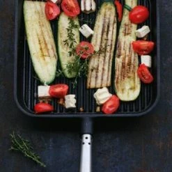Skeppshult Grillpfanne Mit Edelstahlgriff, Eckig -Casserole shop Skeppshult Grillpfanne Edelstahlgriff Zucchini LD1