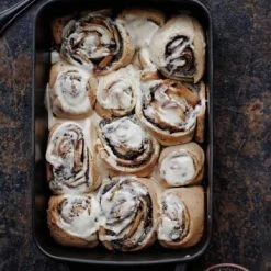 Staub Auflaufform Aus Gusseisen 30 X 20 Cm In Schwarz 9 Staub Auflaufform Aus Gusseisen 30 X 20 Cm In Schwarz -Casserole shop Staub Auflaufform Gusseisen Mohnschnecken LD1