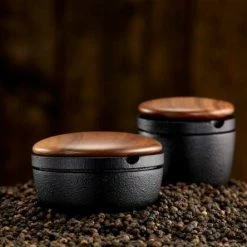 Skeppshult Pfeffer- & Kräutermühle Kleiner Swing In Walnuss -Casserole shop Swing milj A 4 neu l